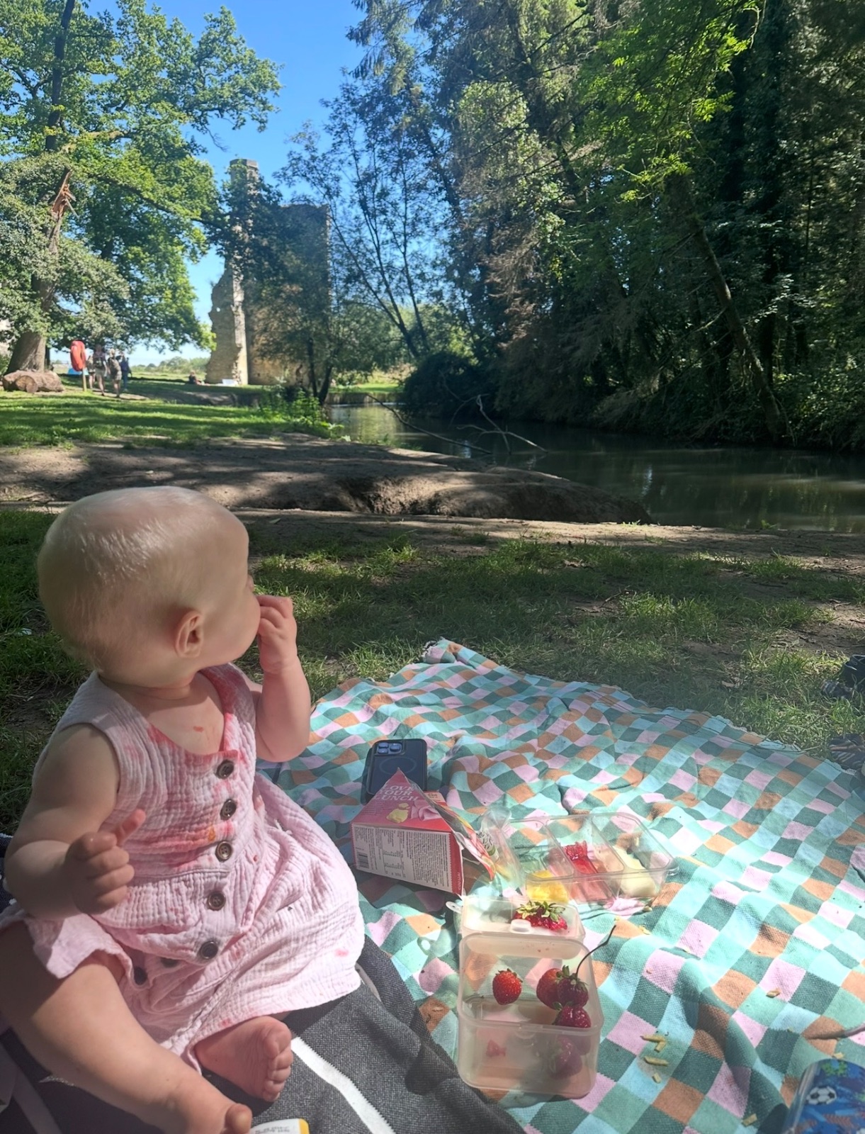 Minster Lovell Hall and Dovecote — family day out in West Oxfordshire, Oxfordshire